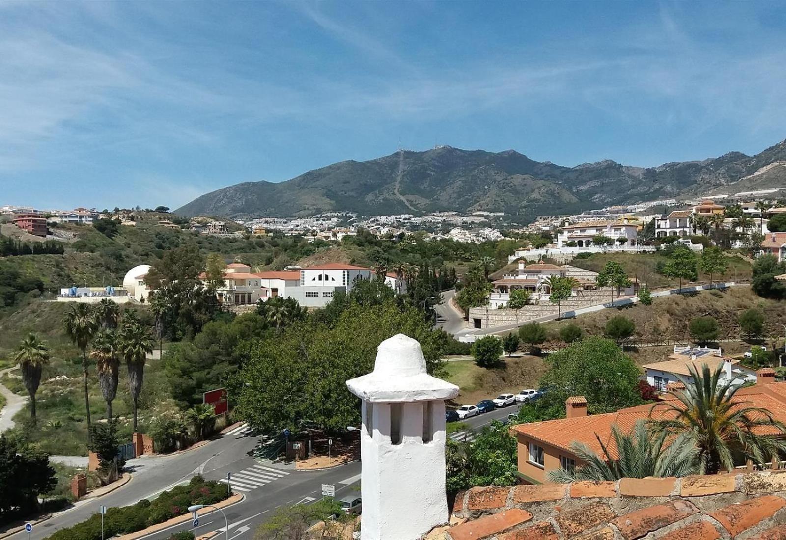 2 Bed In Pueblo Evita Benalmádena